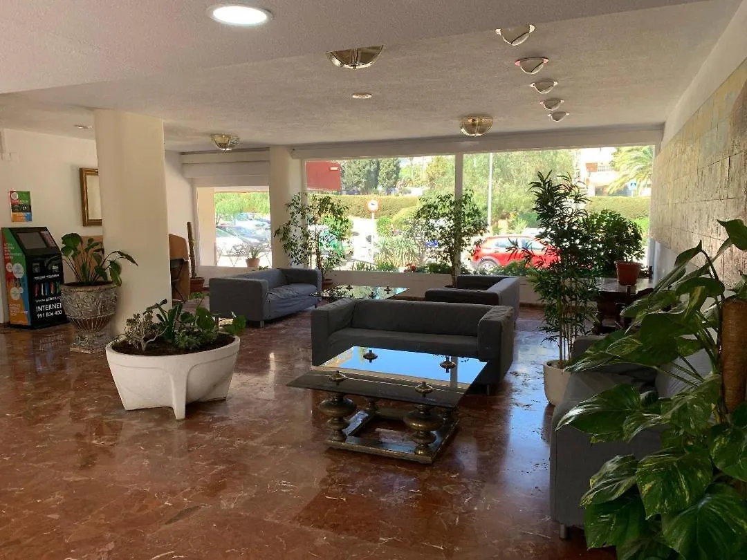Lemon Tree Apartment Бенальмадена